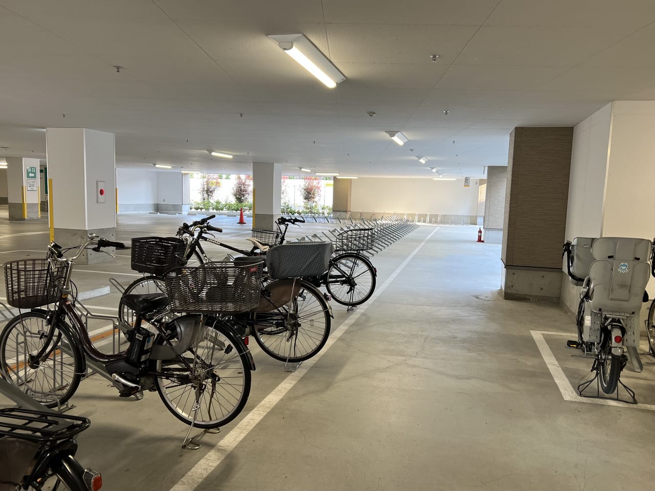 ニトリ目黒通り店の駐輪場