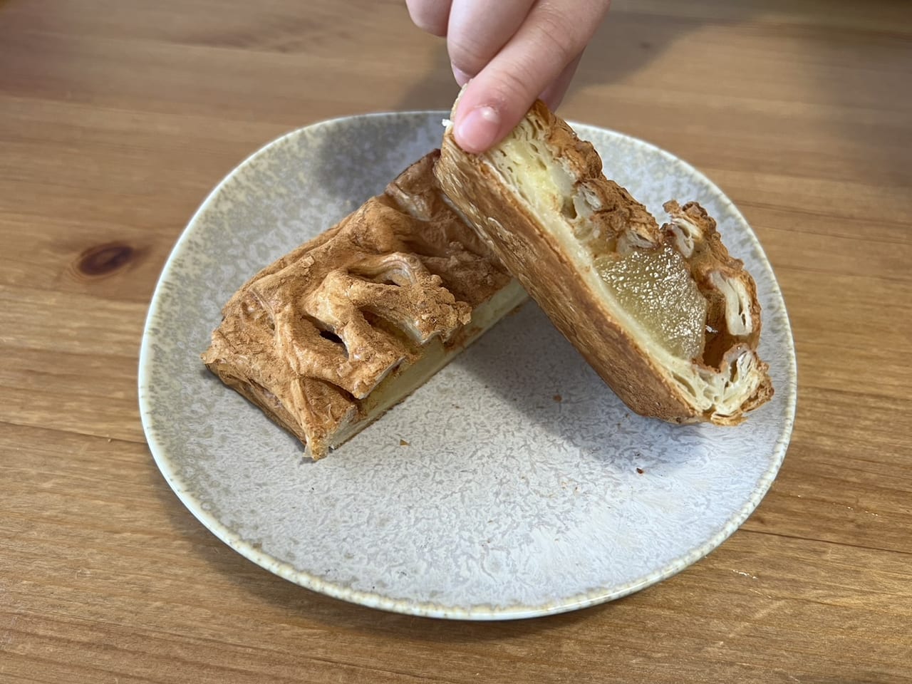 田中総菜店のアップルパイ