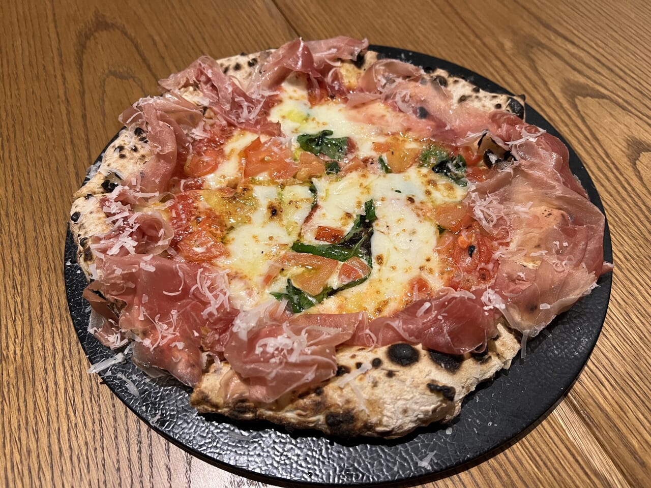 notspizzaのピザ