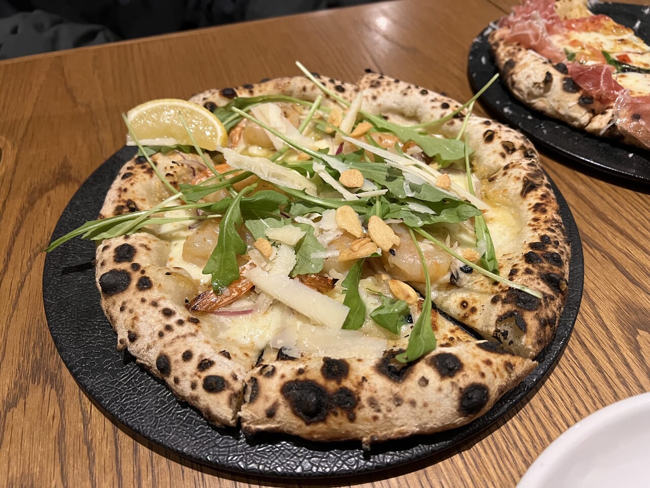 notspizzaのピザ