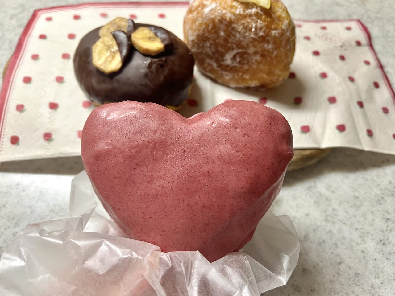 welovedonutのハートクリーム