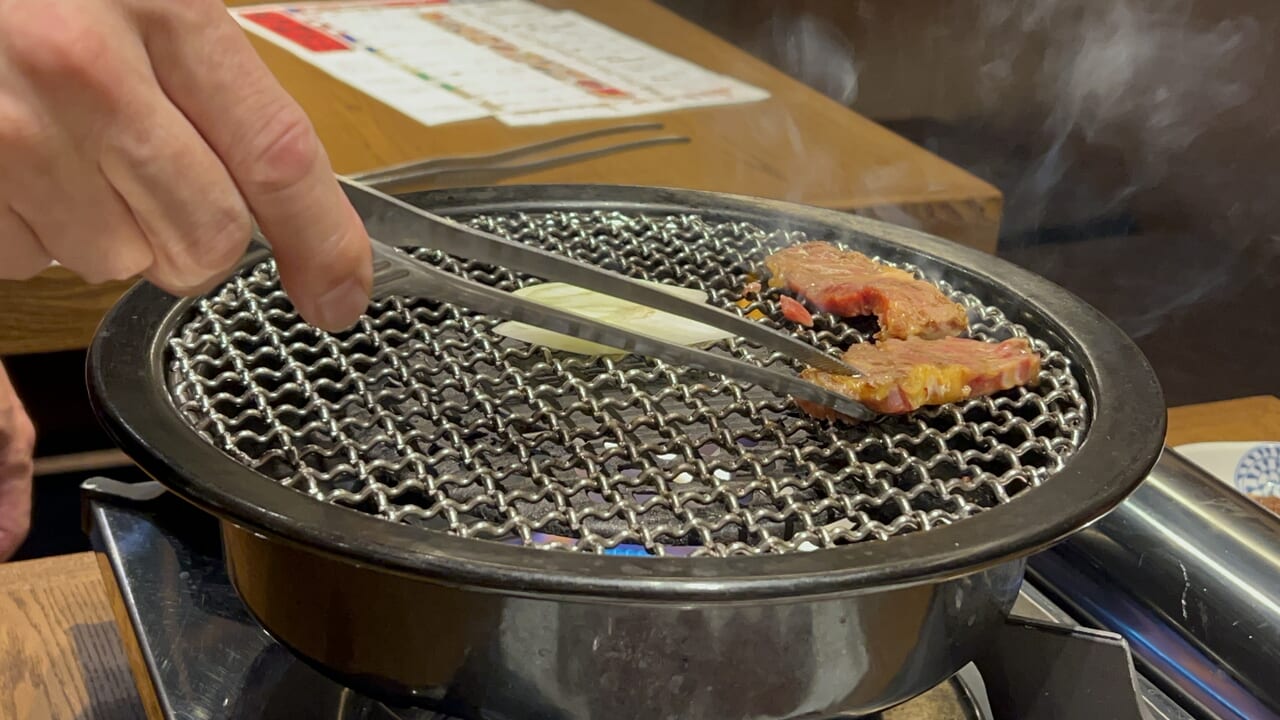 大衆馬肉酒場三村の馬肉焼肉