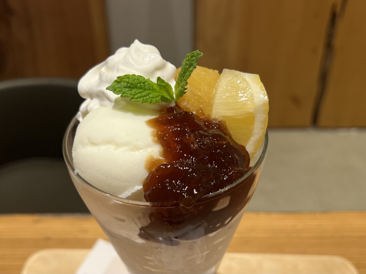 nana’s green teaのレモンジンジャーと紅茶ゼリーのパフェ