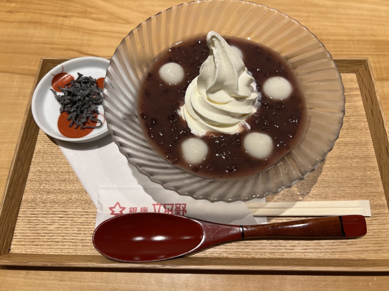 銀座立田野の冷やしクリーム白玉ぜんざい